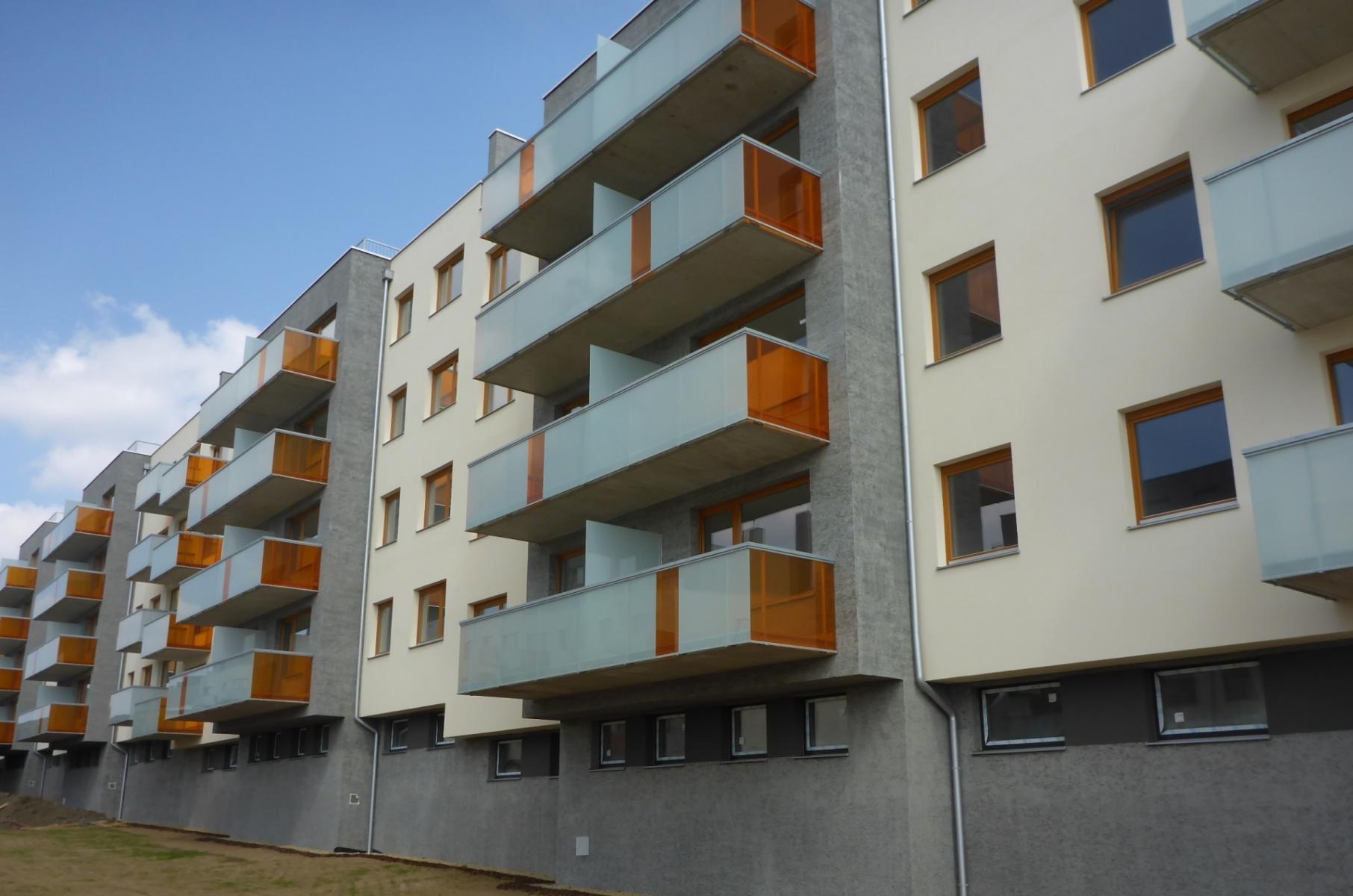 /uploads/posts/42f1725bd2daef35129aa71583739c3a3b40d2d7/images/YIT_Hyacint Modřany_zkolaudovaná budova A_01.JPG
